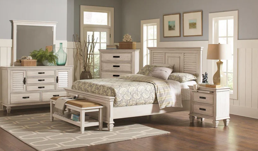 How to Arrange Furniture in Your Bedroom: 13 Ideas to Maximize the Space Available