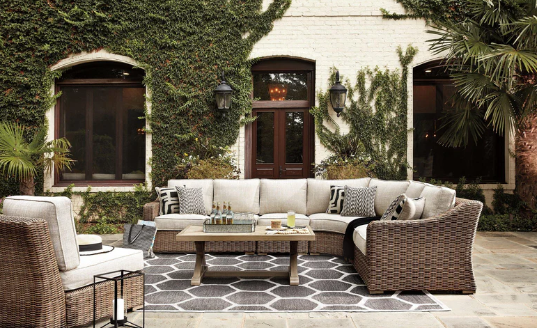 Outdoor Furniture Essentials: How to Create a Relaxing Backyard Retreat