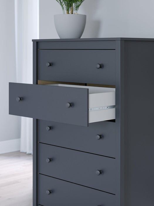 Simmenfort Chest of Drawers