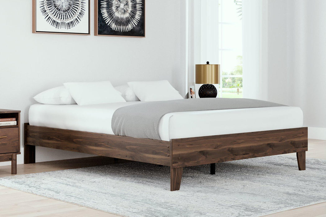 Calverson Panel Bed